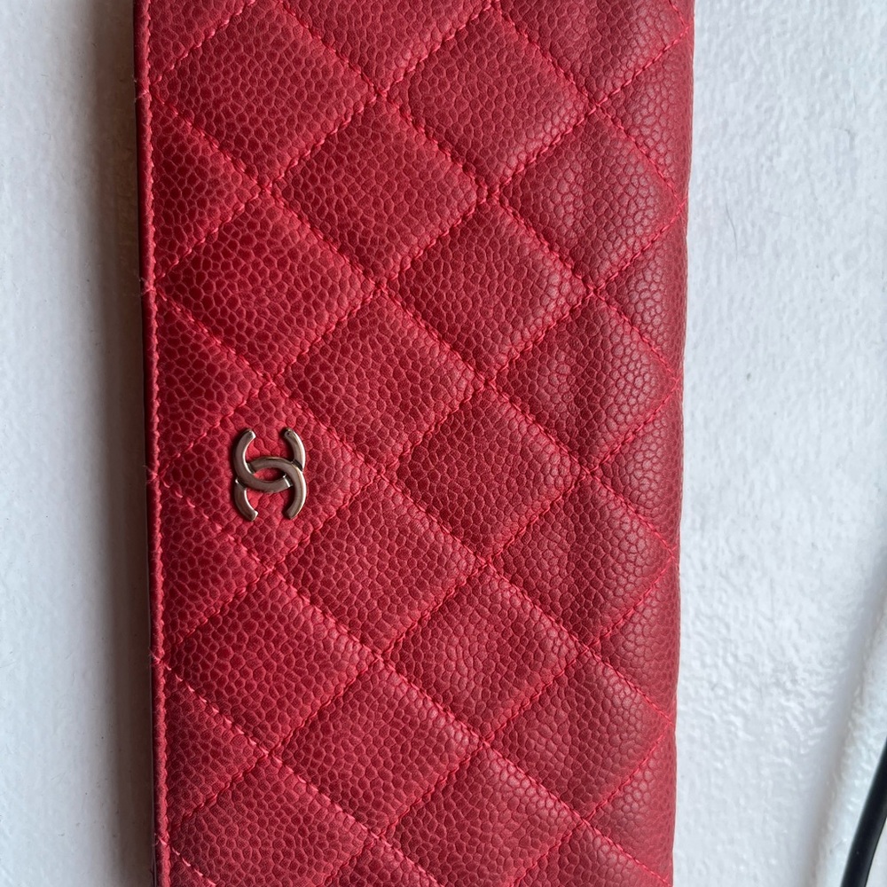 CHANEL Scarlet Quilted Wallet